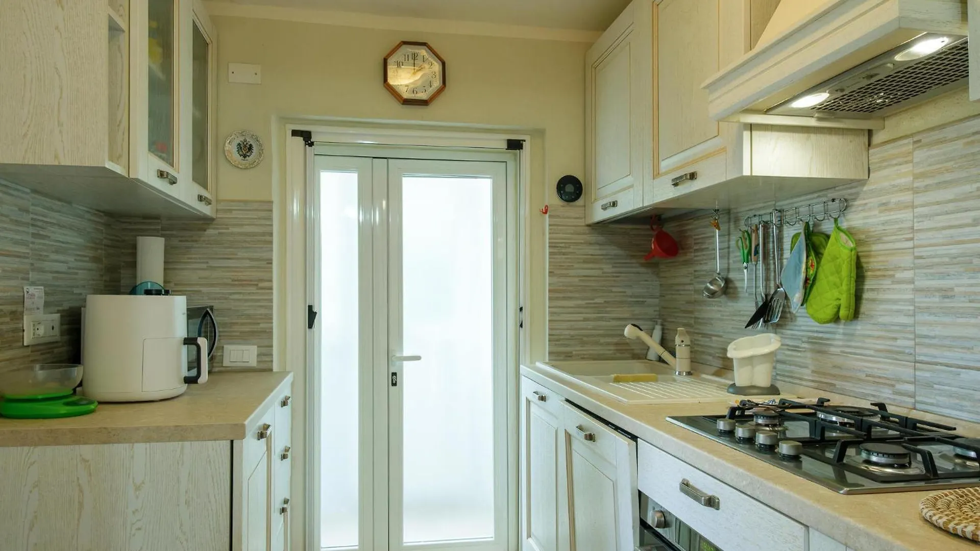 Nice Apartment In Posada With Kitchen 0*, بوسادا
